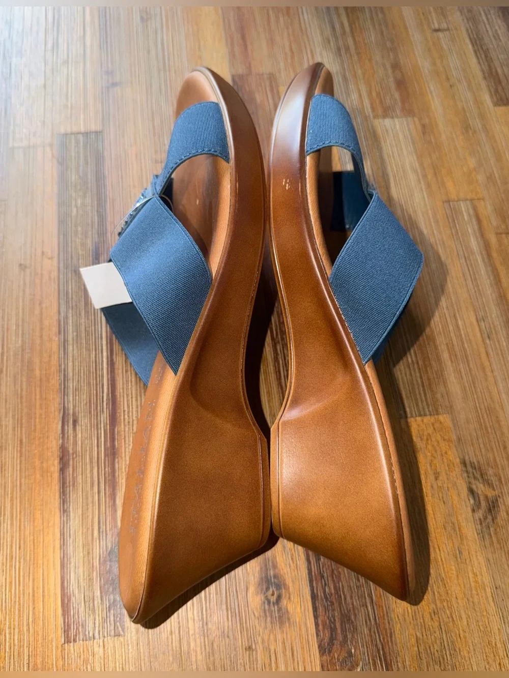Italian Shoemakers Wedge Sandals With Crisscross Straps Women’s NEW